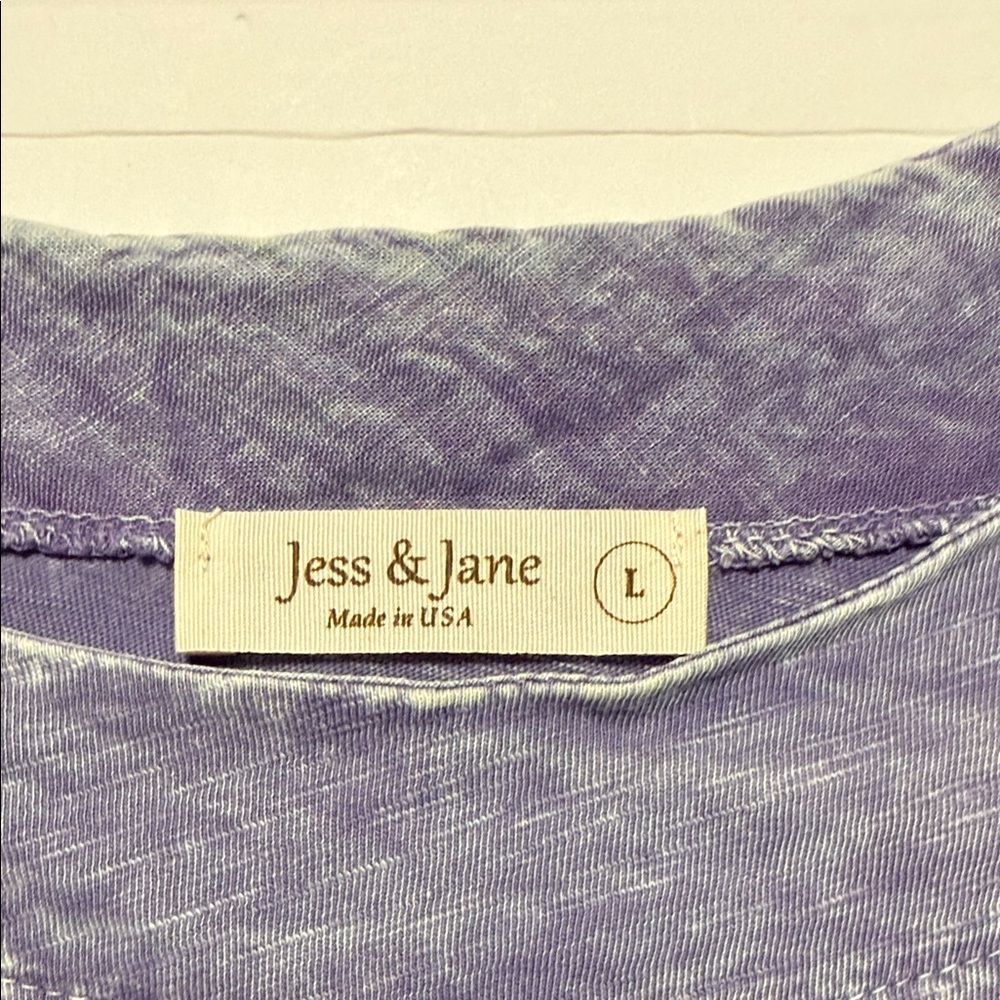 Jess & Jane Mineral Washed Patch Pocket Floral Graphic Purple Women's Tunic Top - Picture 6 of 11